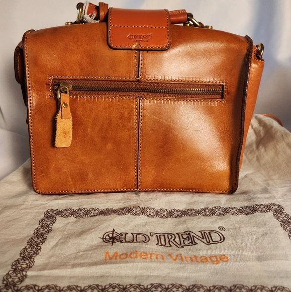 NWT Old Trend Doctor Satchel Handbag - Picture 2 of 3